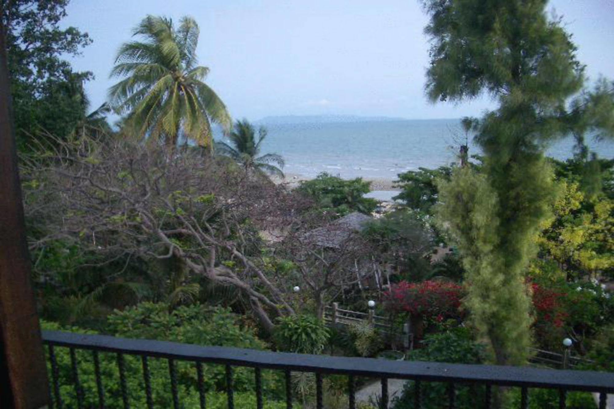 Momchailai Pattaya Retreat Εξωτερικό φωτογραφία